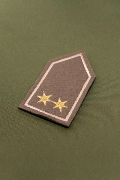 Főhadnagy<br/>katonai felvarró